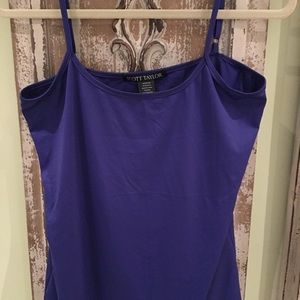 Scott Taylor tank too dark purple, size large